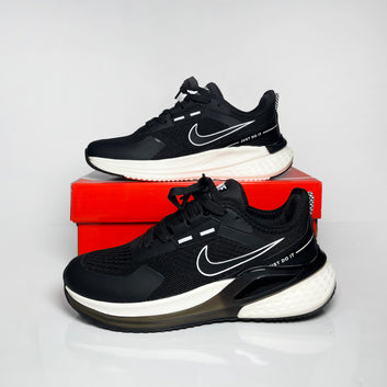 NIKE - Air Zoom Premium Trial Black And White